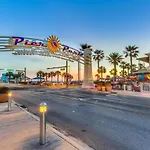 Laketown Wharf 838
