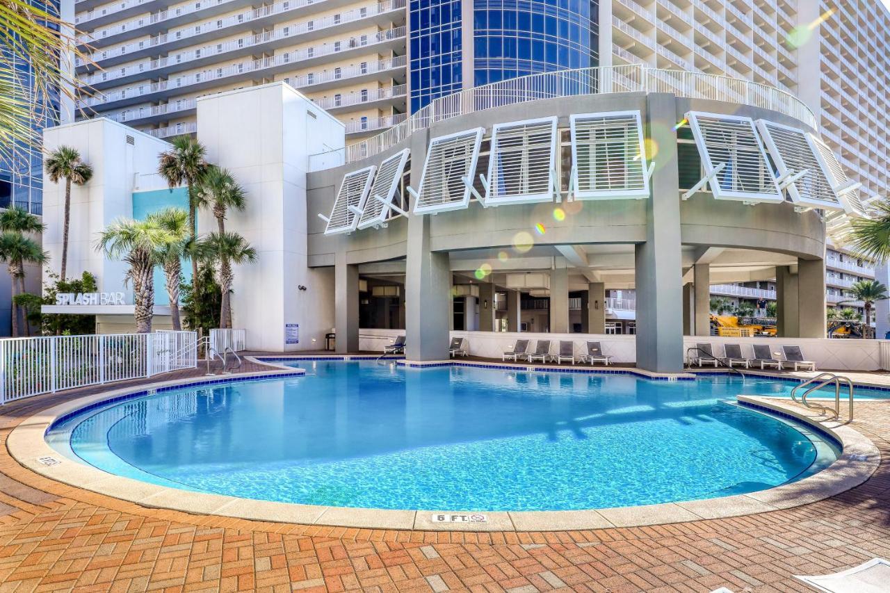 Apartment Laketown Wharf 838