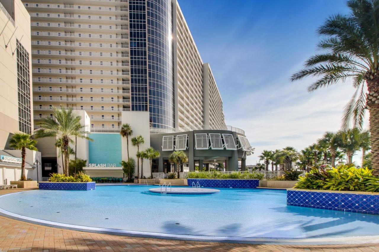 Laketown Wharf 838 Apartment *