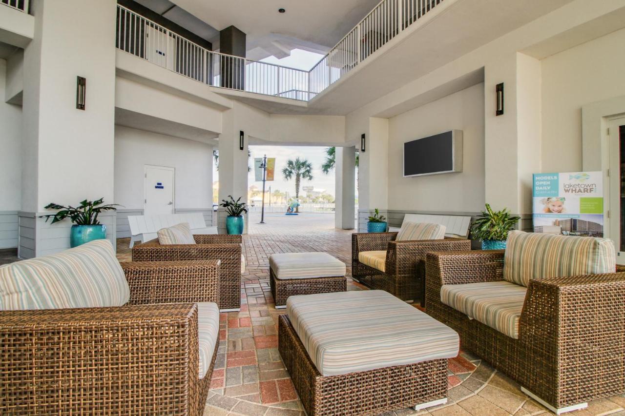 Laketown Wharf 838 Apartment *